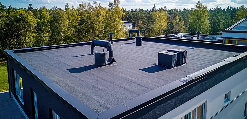 Professional Flat Roof Replacement Services in Bolingbrook, IL