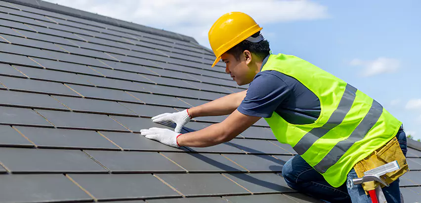 Professional Hail Damage Roof Repair Services in Bolingbrook, IL