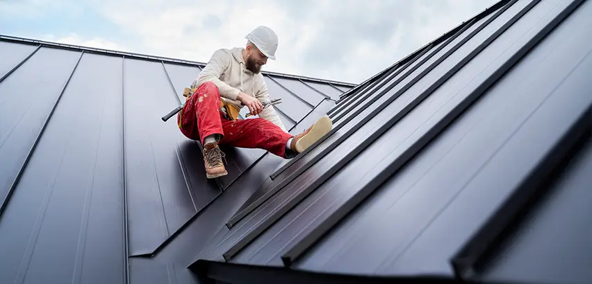 Professional Roof Valley Installation Services in Bolingbrook, IL