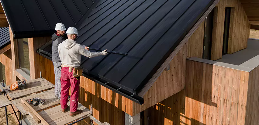 Metal Roof Maintenance in Bolingbrook