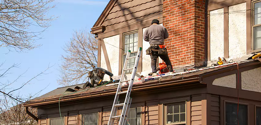 Roof Siding Trim Repair in Bolingbrook